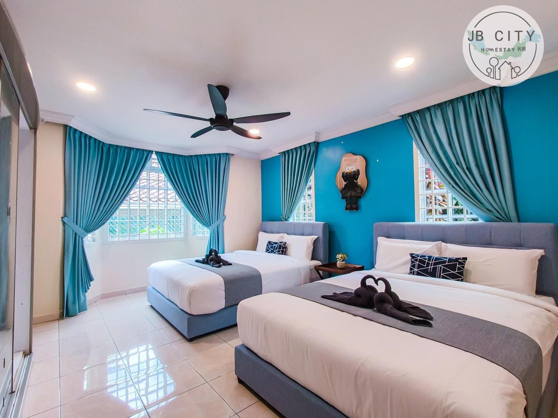 Bearbrick - Pool Villa