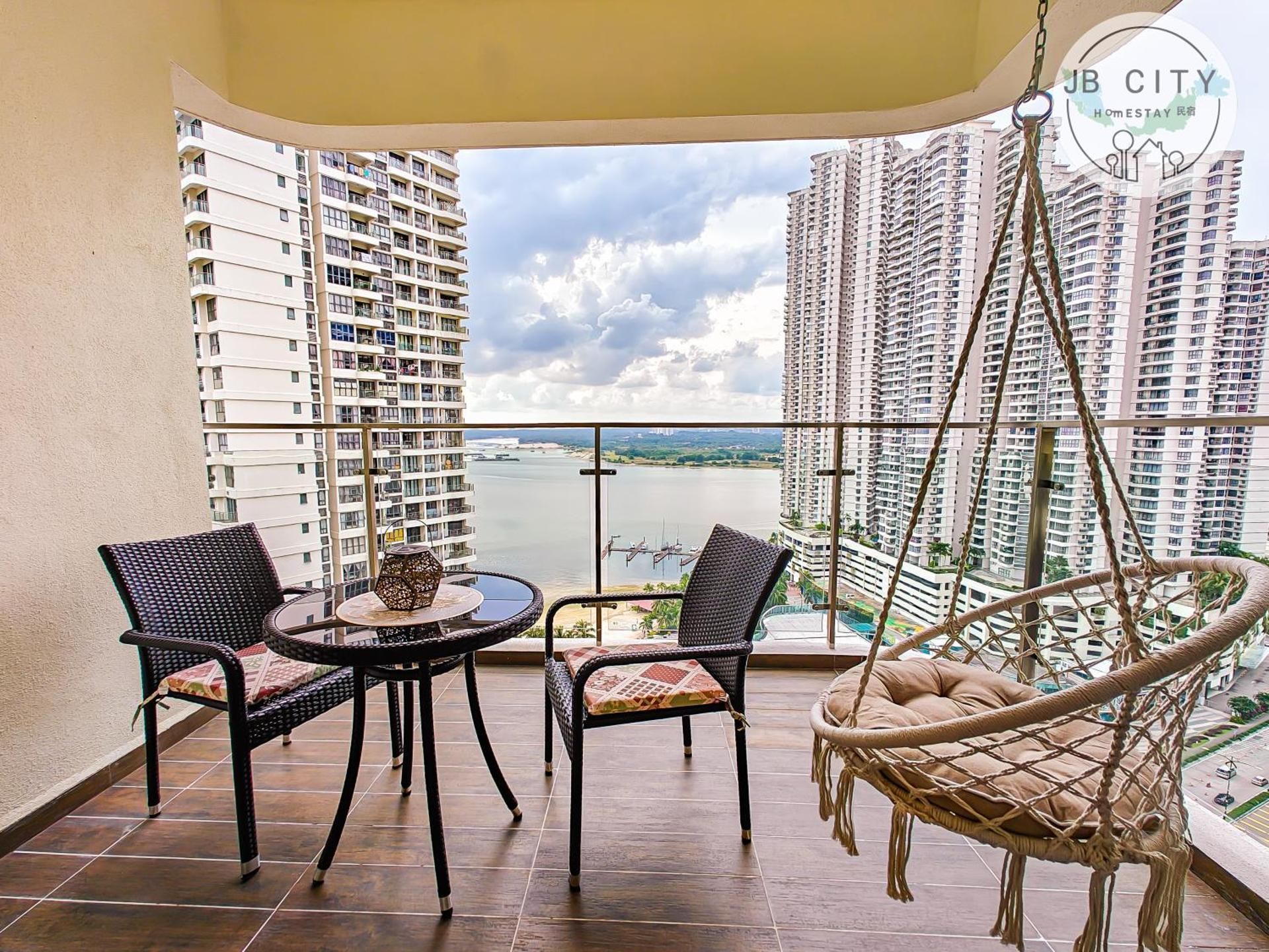 Apartment with Balcony