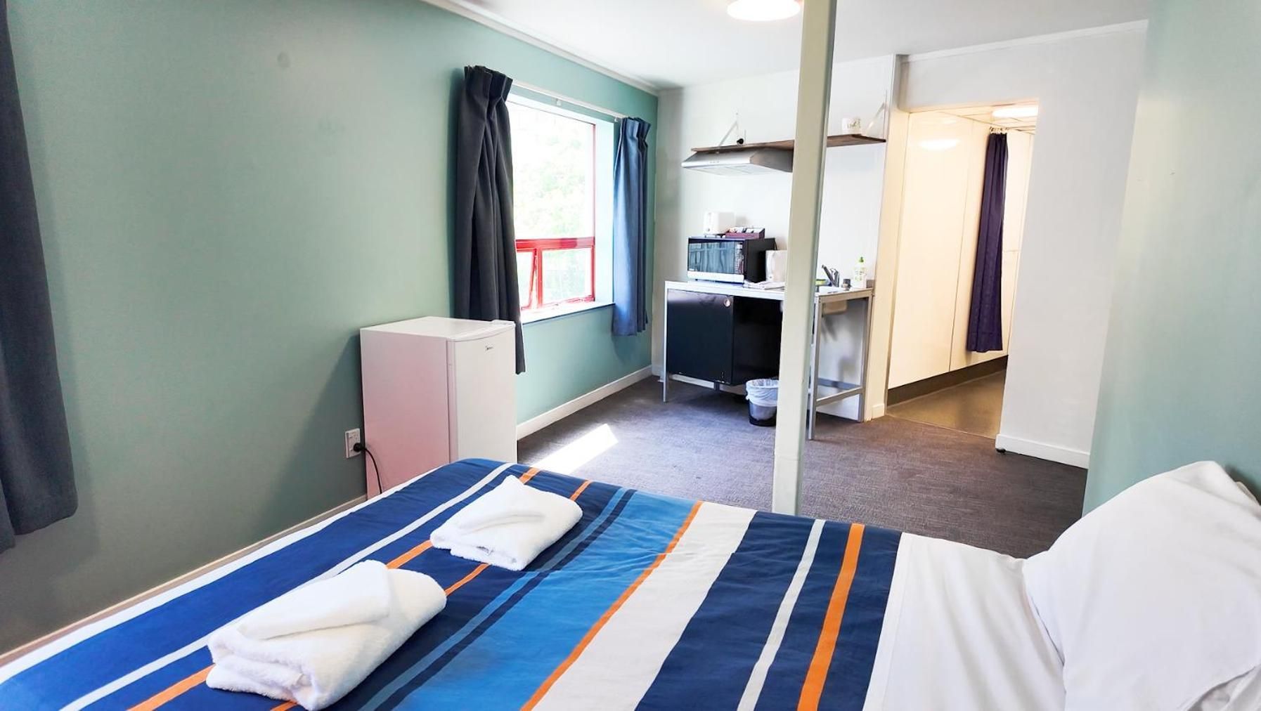 United Auckland Double or Twin Studio