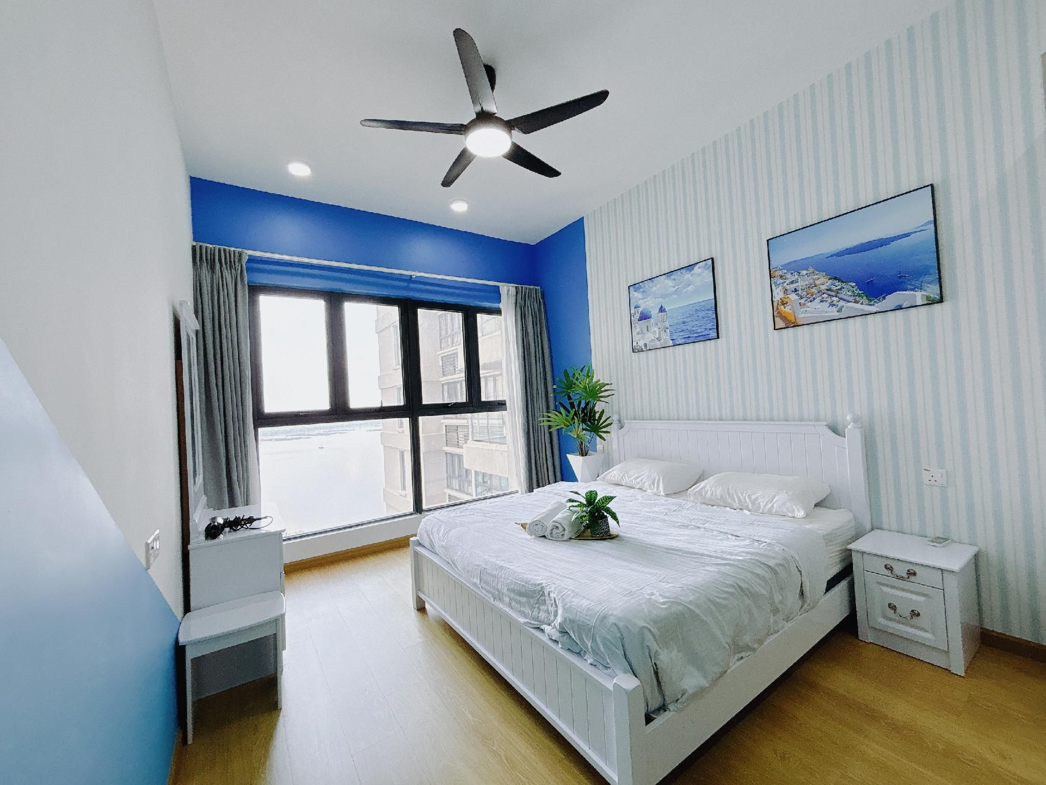Sea View Suite with Balcony