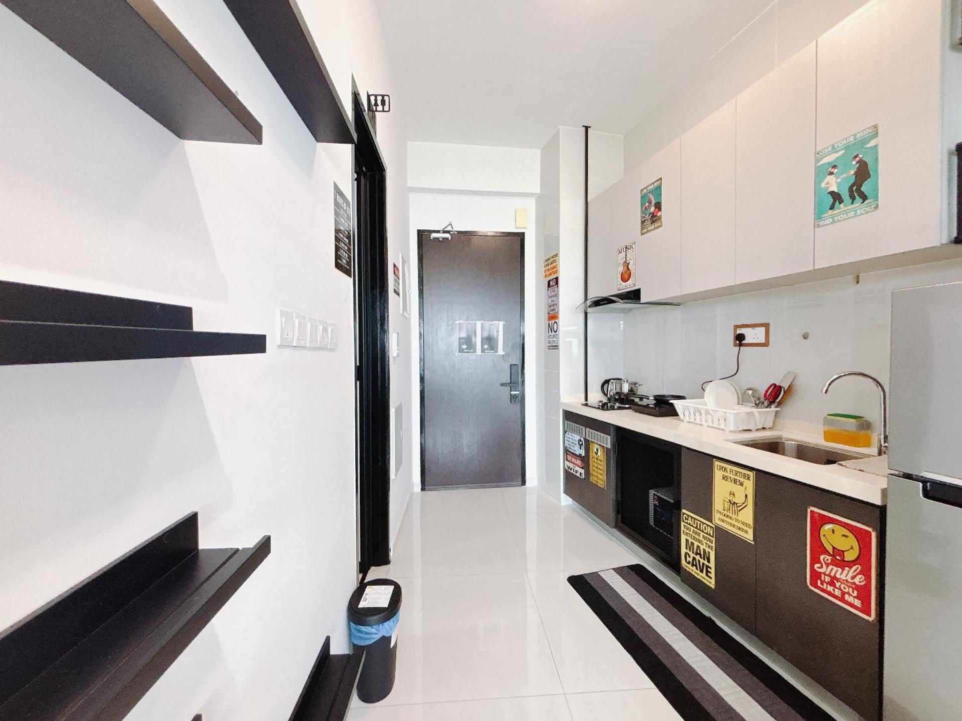 One Bedroom Apartment with Sea View