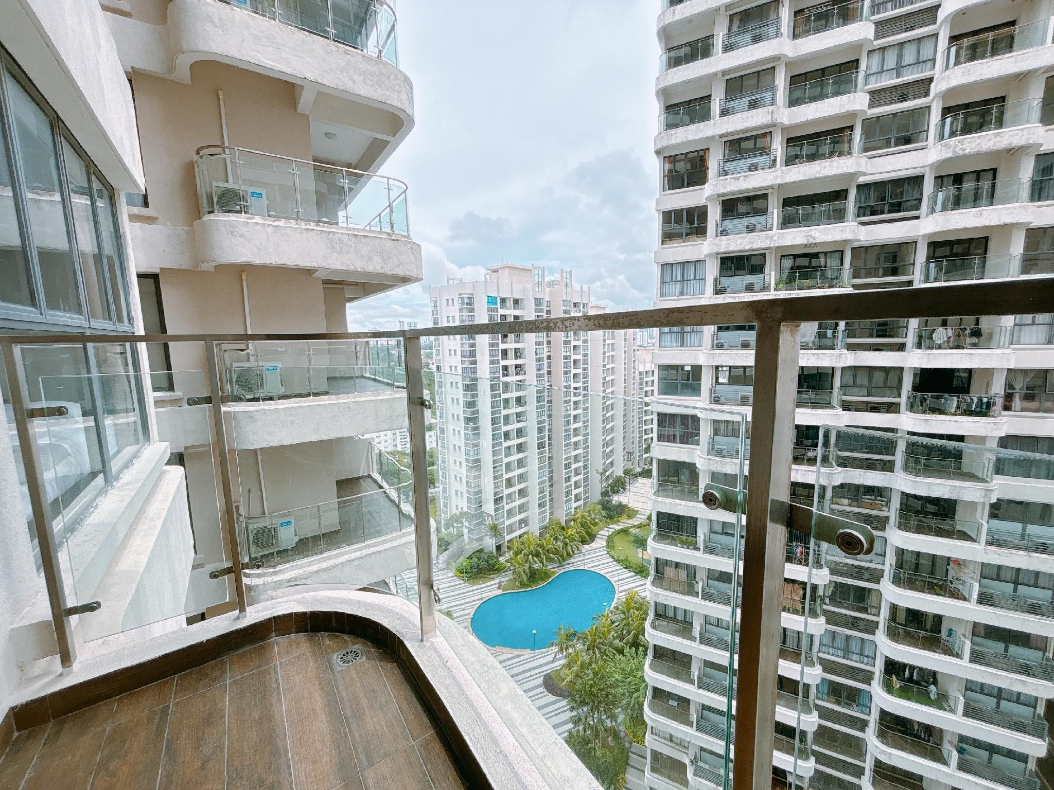 Country Garden Danga Bay by Lions Bay