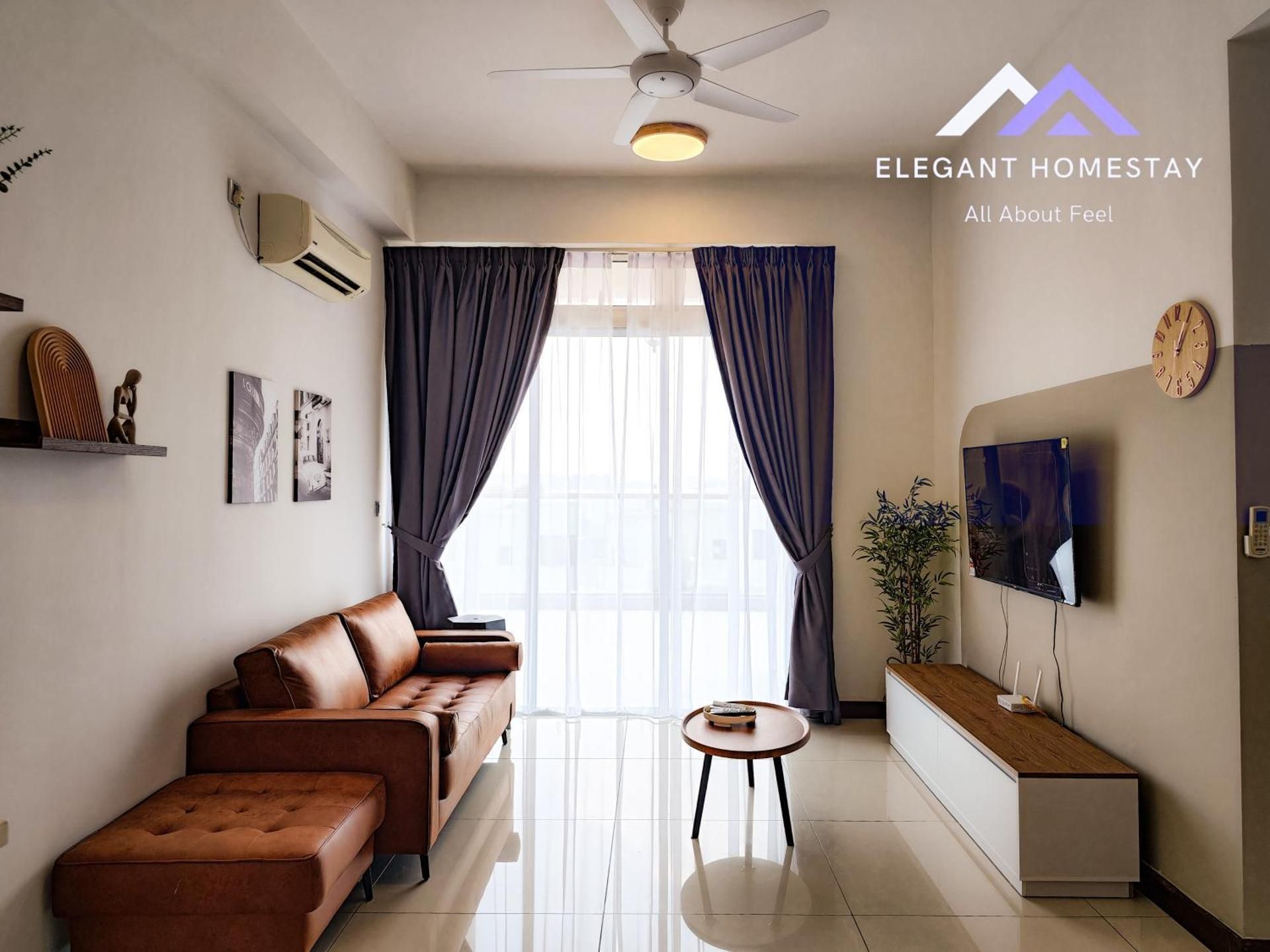 shared lounge/tv area