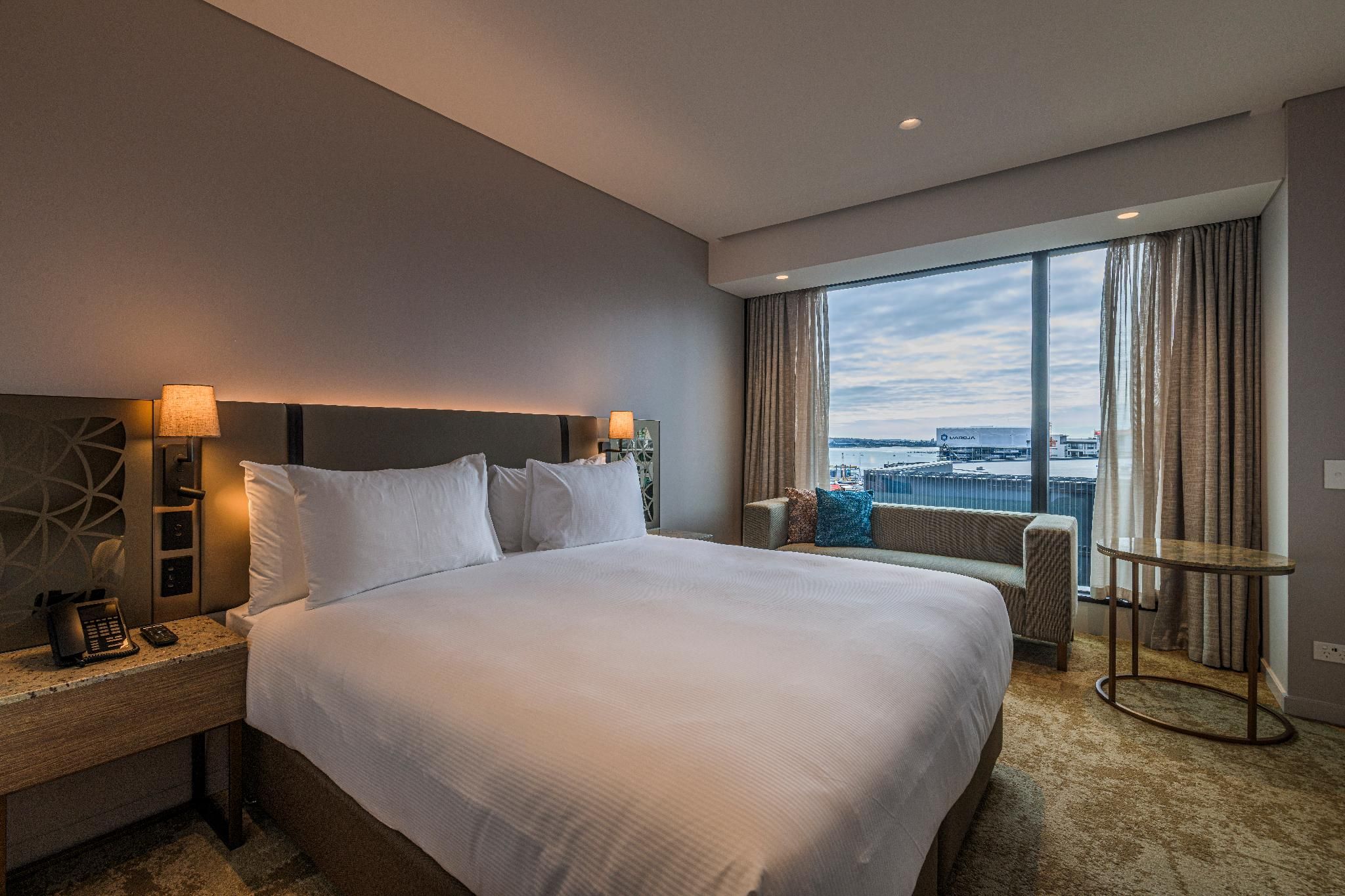 Deluxe Harbor View King Room