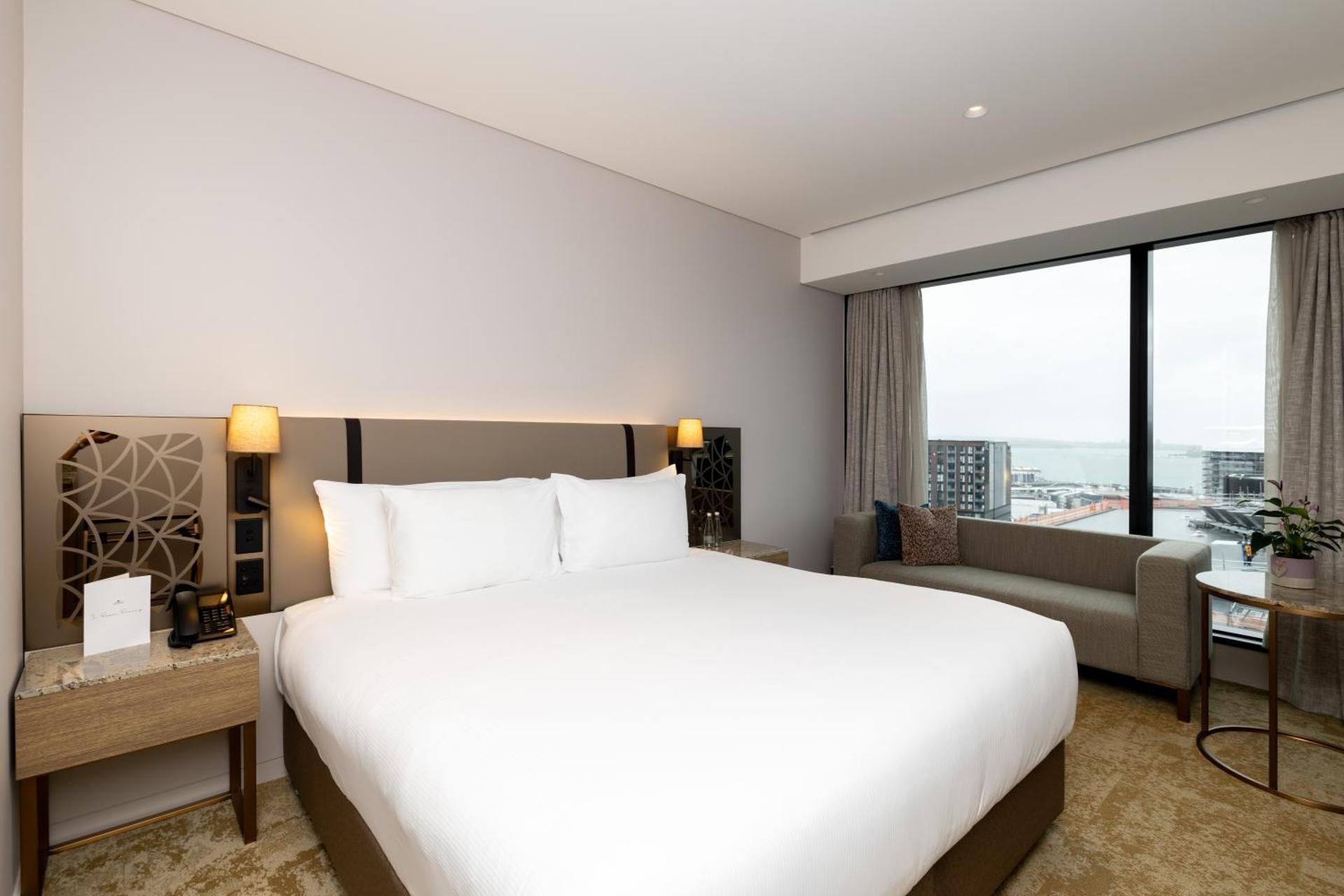 Deluxe Harbor View King Room