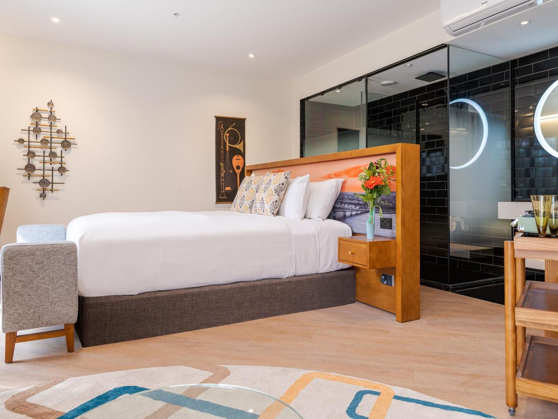 Superior King Room