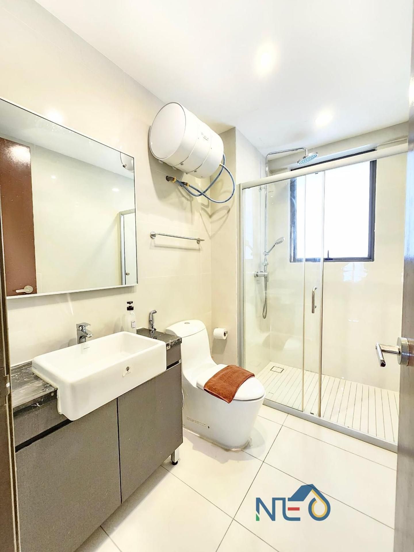 Three-Bedroom Deluxe Apartment