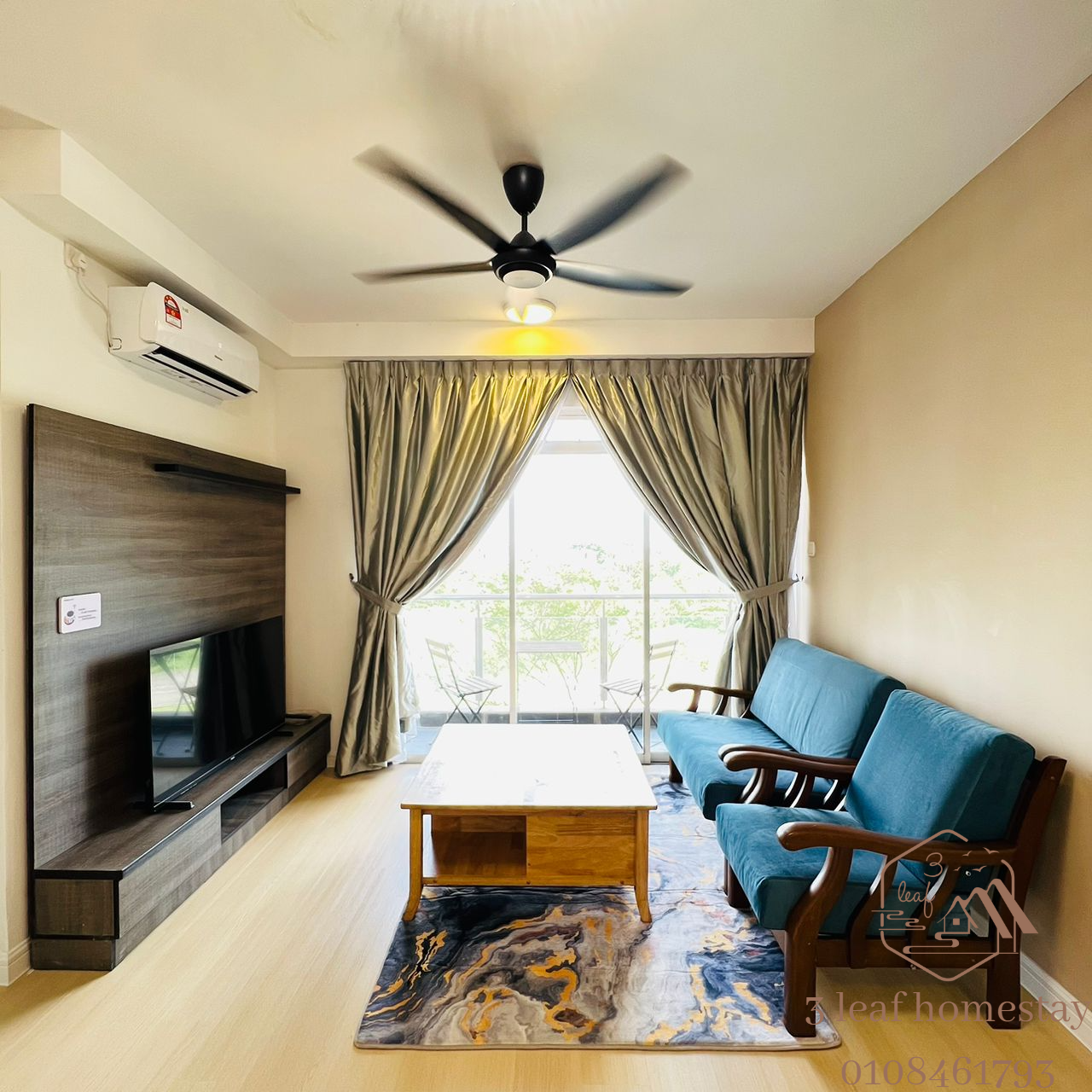 Apartment with Balcony