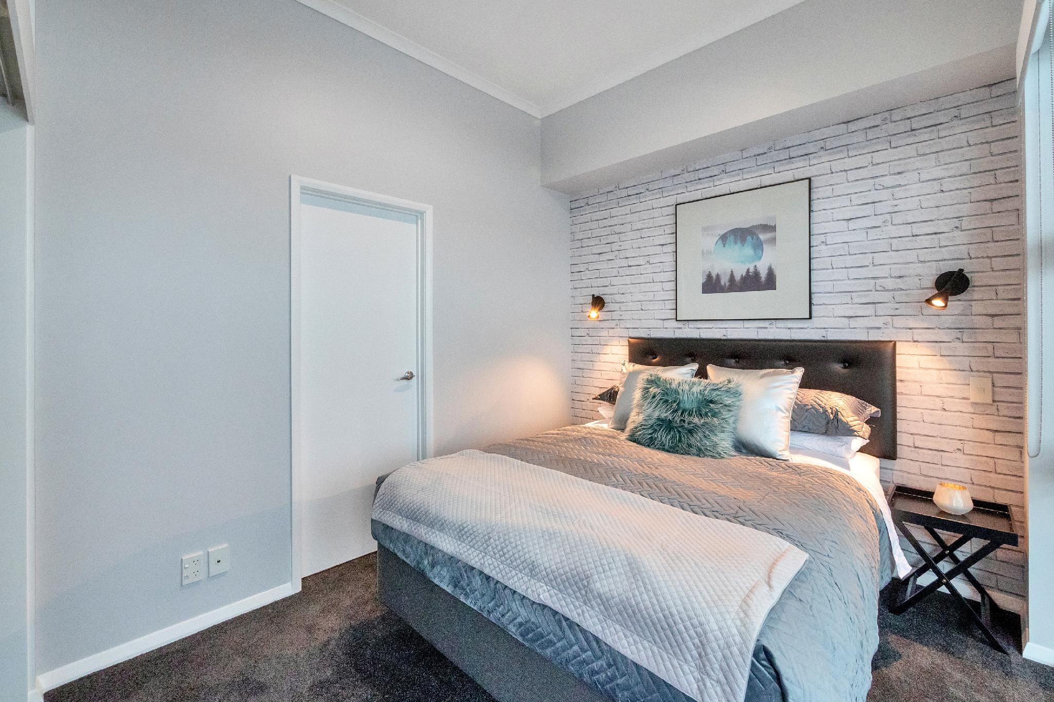 One Bedroom Apartment