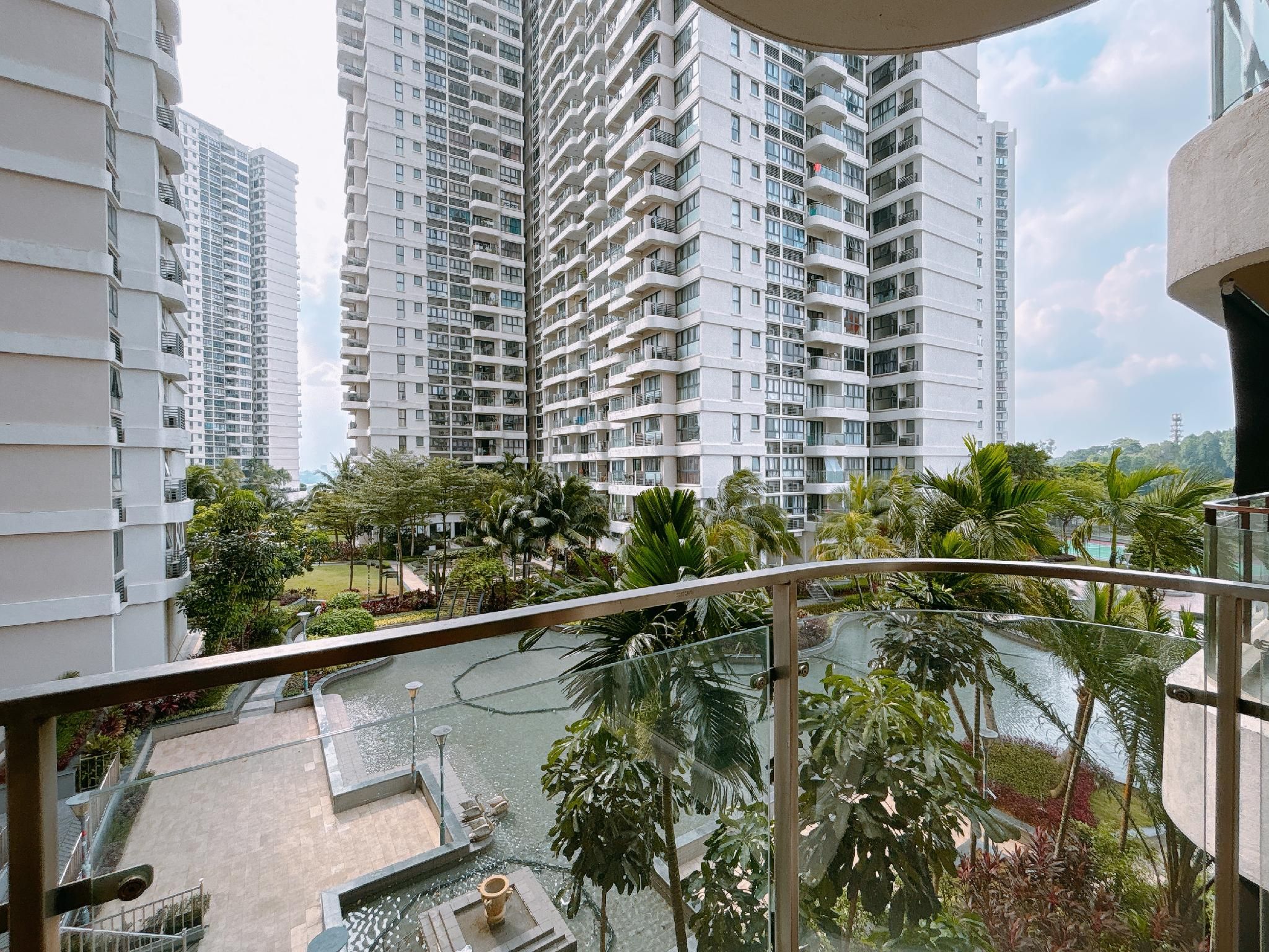 Garden View Charm Suite with Balcony