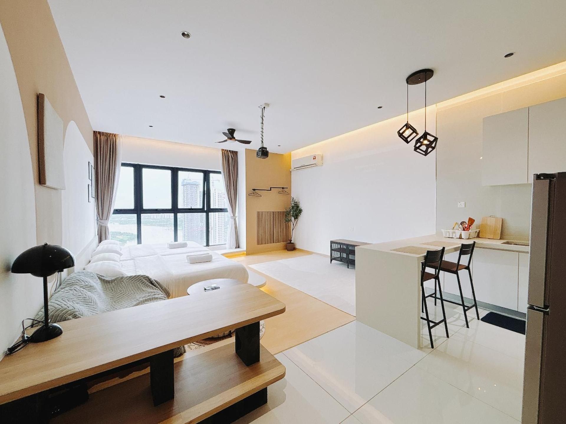 Studio Apartment with Sea View