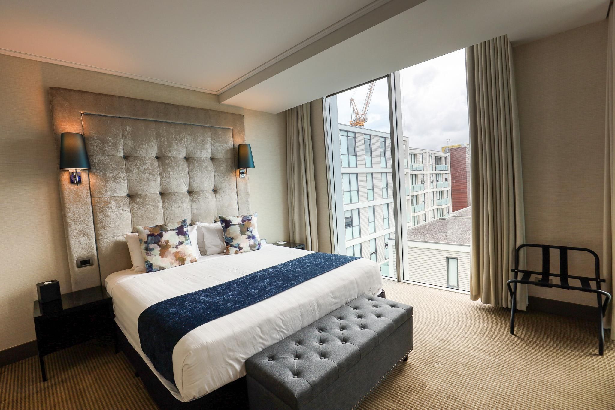 Deluxe King Suite