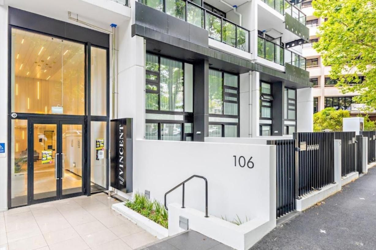 Sky Stars CBD Apartment