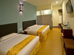 Japanese-Style Quadruple Room