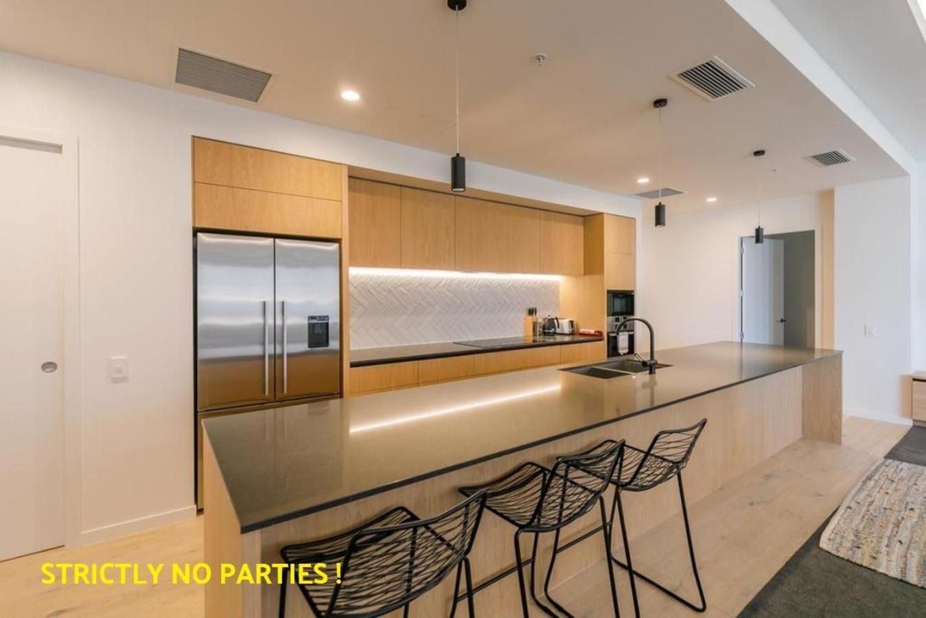 Acrossia Apartment Suites