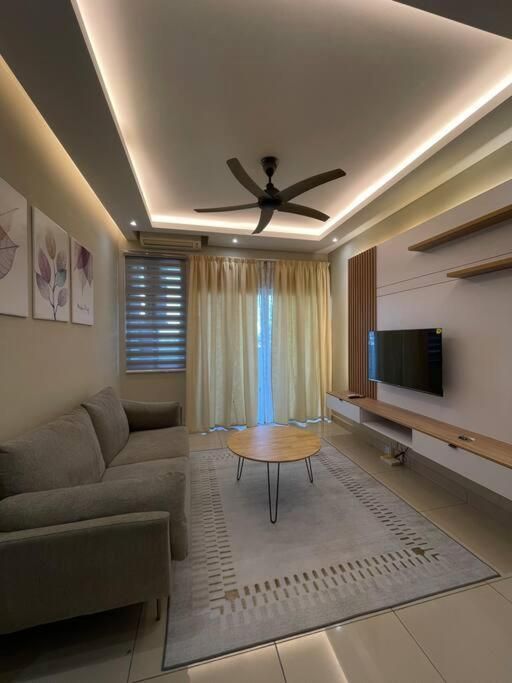 Three-Bedroom Apartment with Balcony