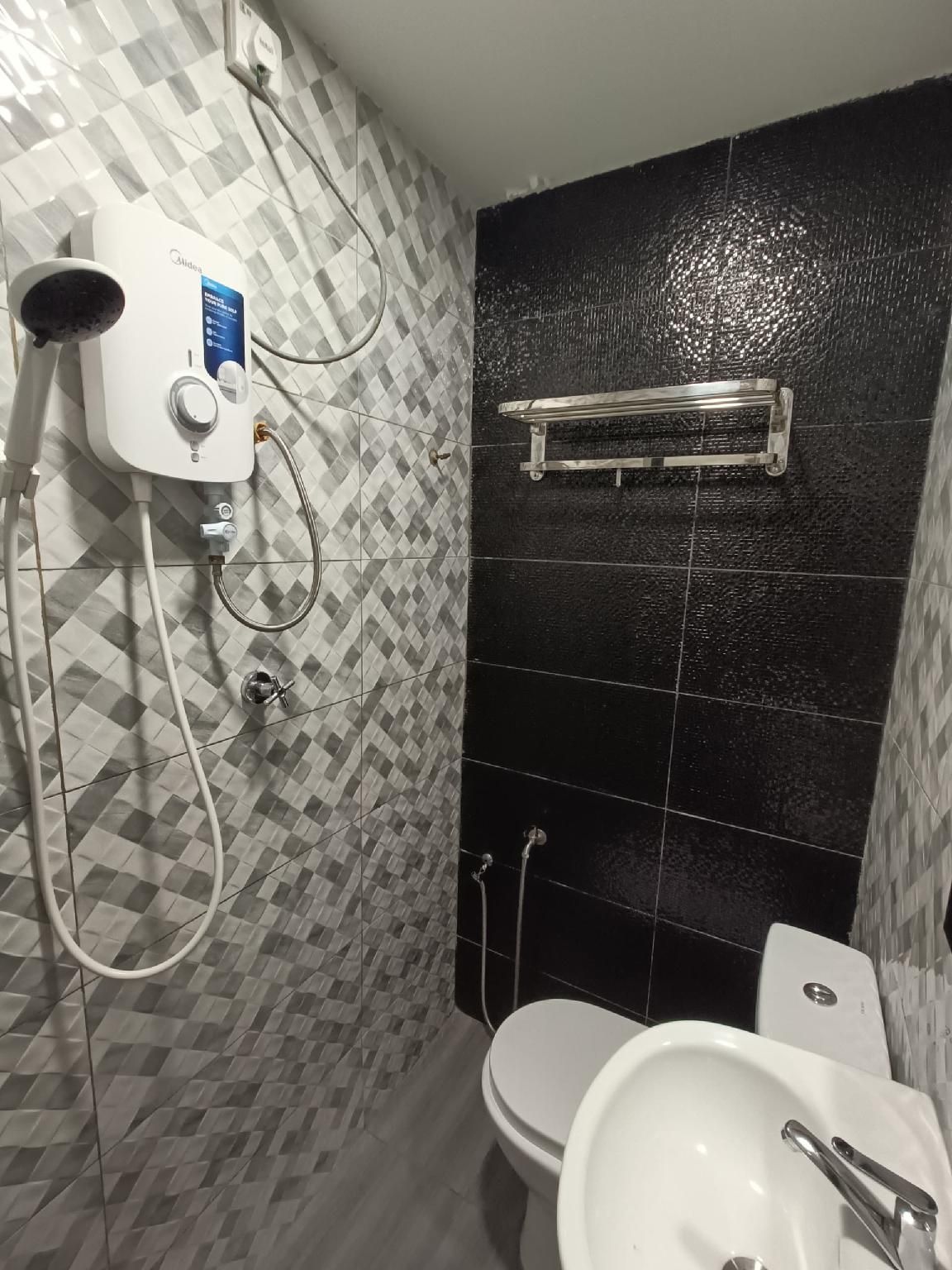 Deluxe King Room with Balcony