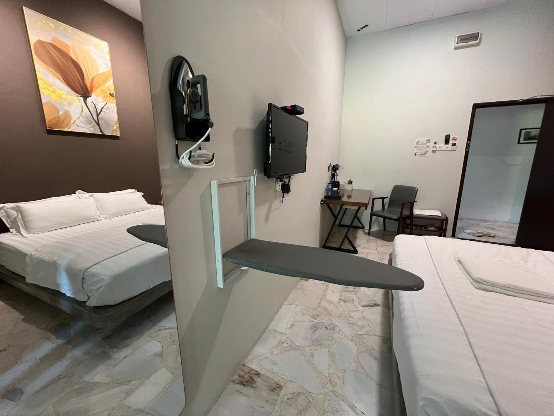 Deluxe Family Room