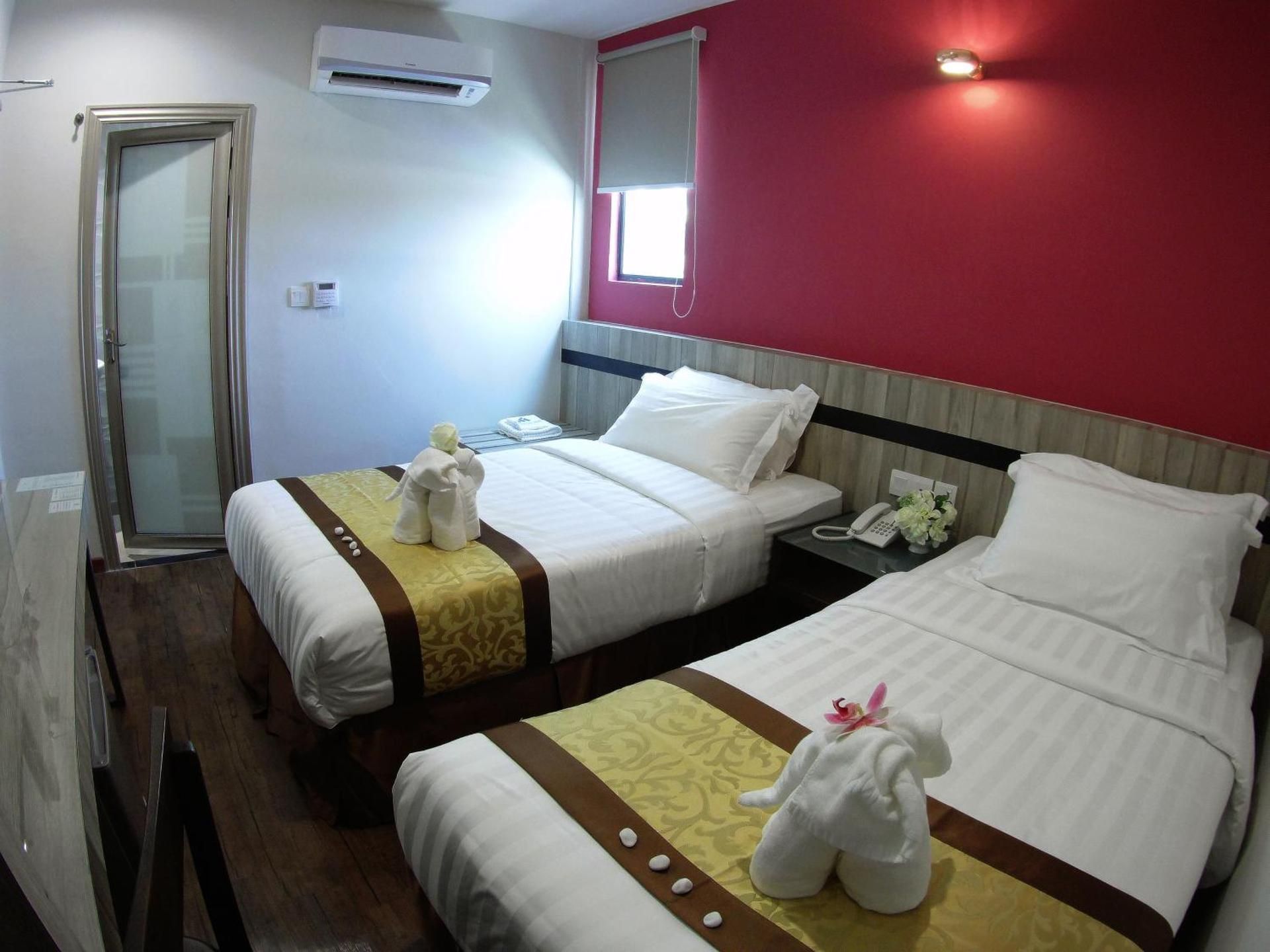 Standard Twin Room