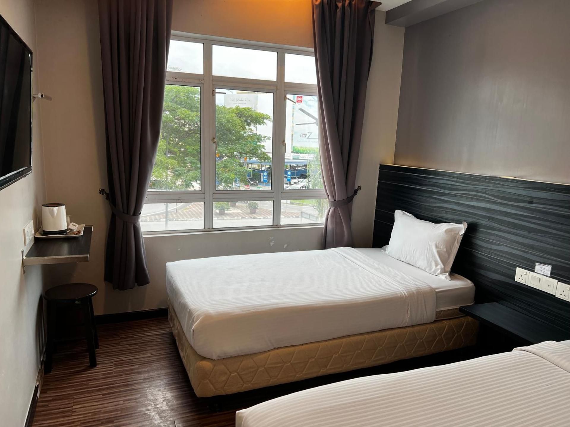 Standard Twin Bed
