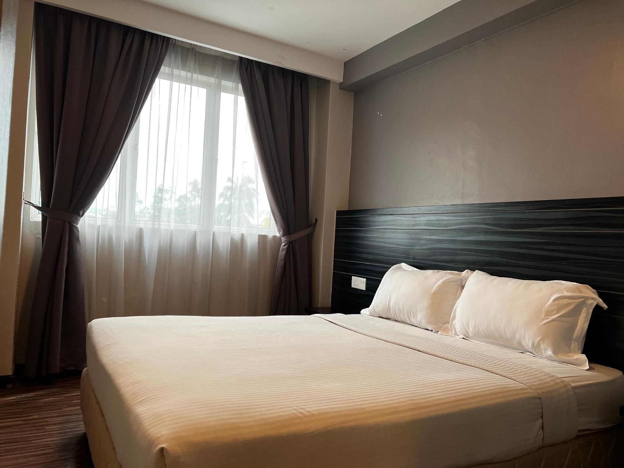 Standard Double Bed