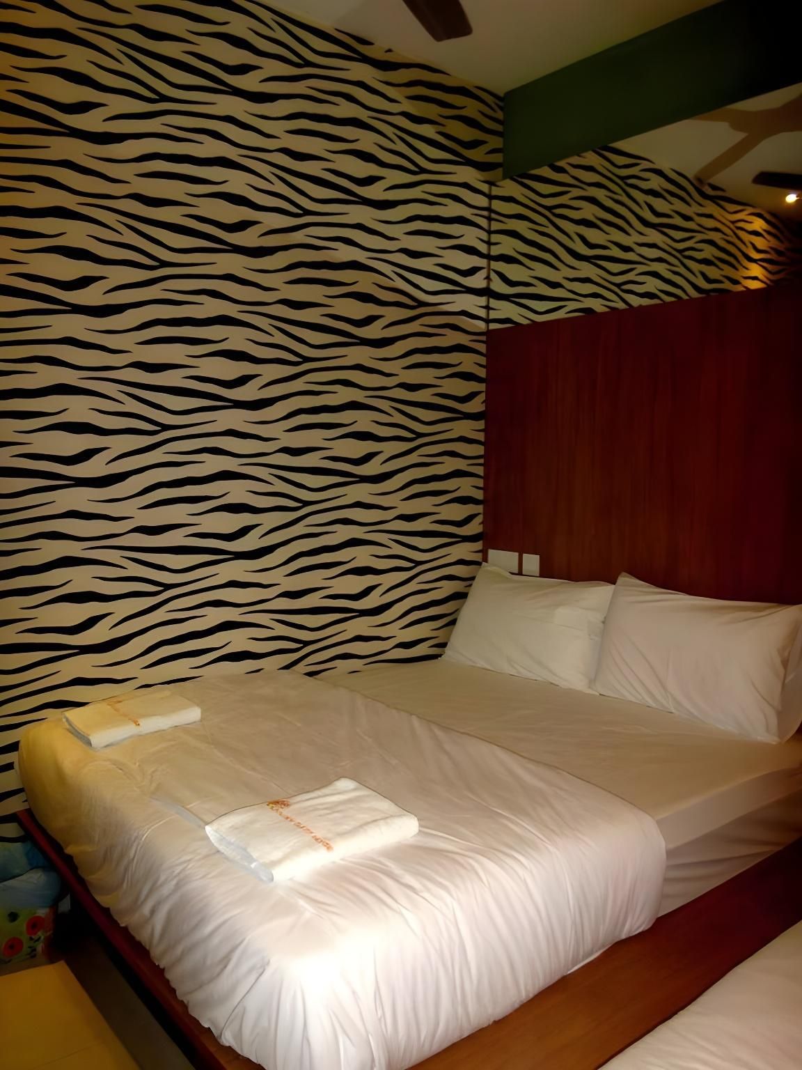 Deluxe Queen Room