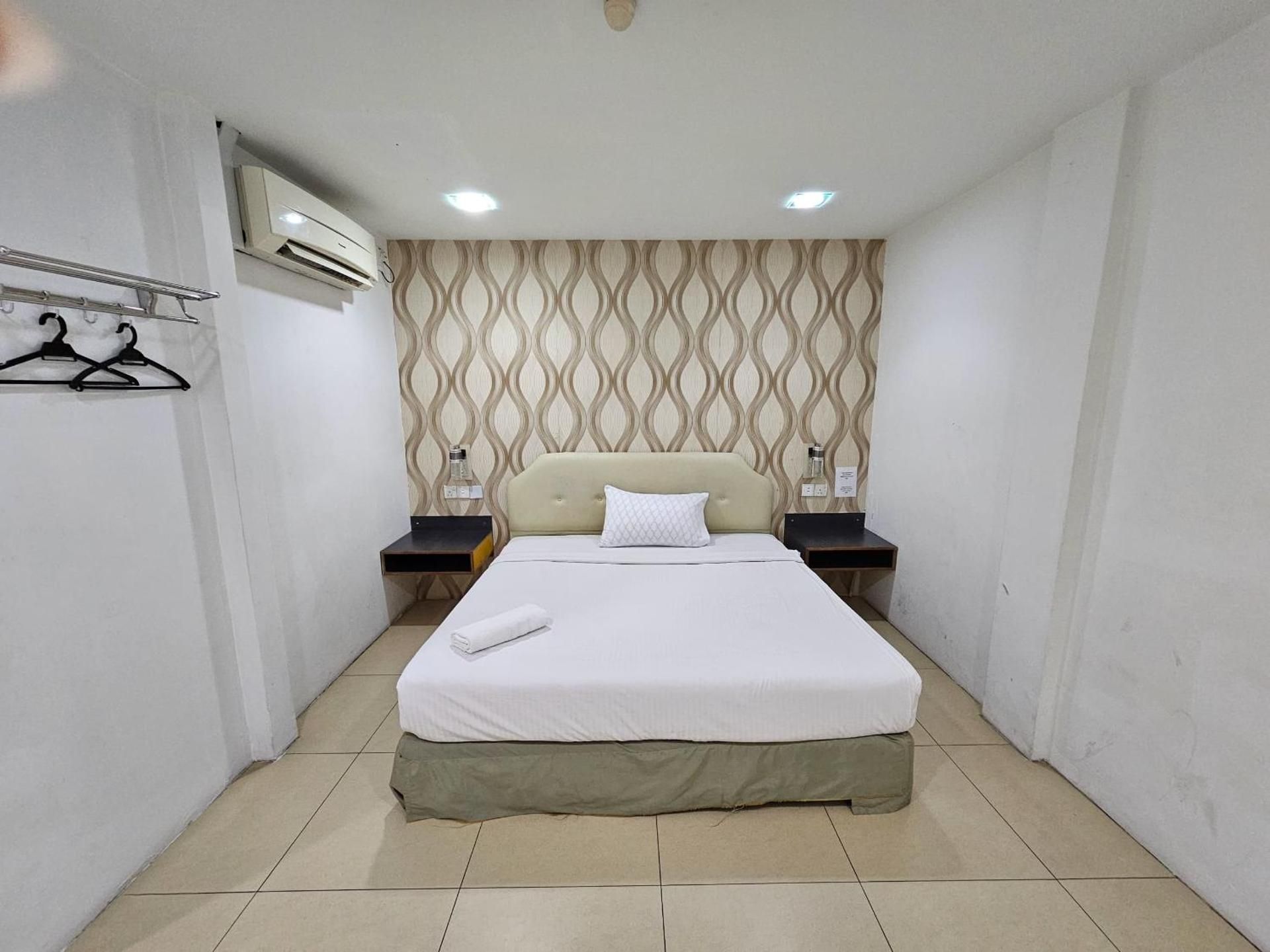 Large Single Room