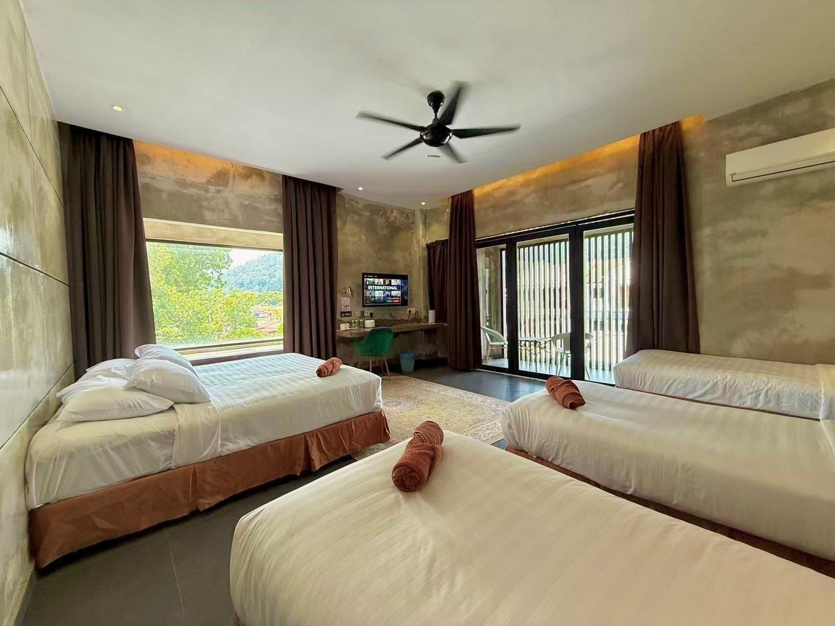 Grand Family Room