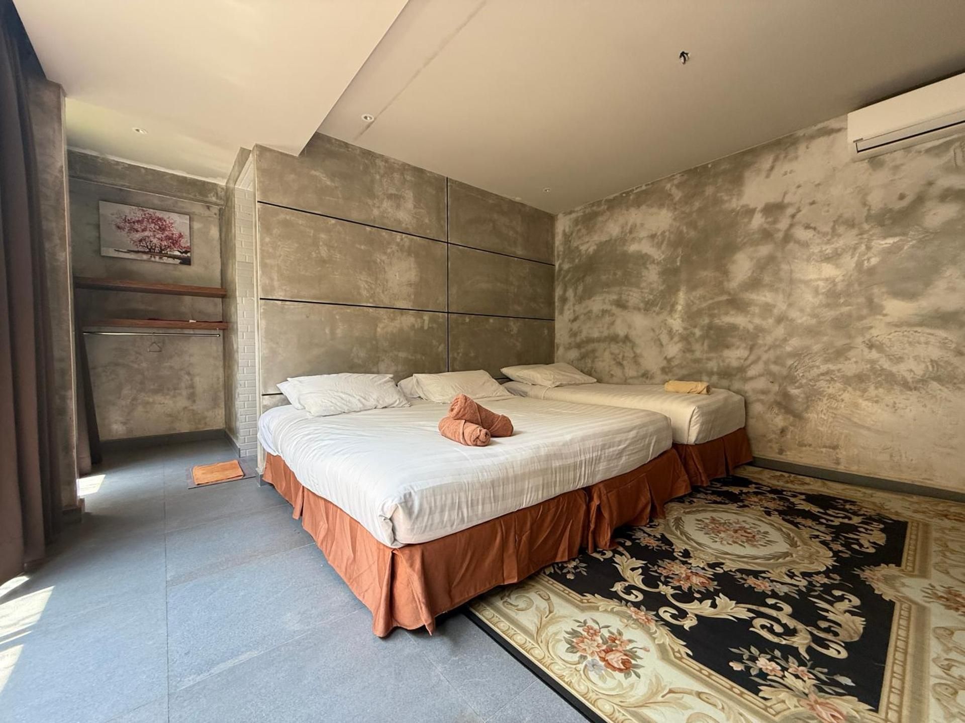 Superior Triple Room