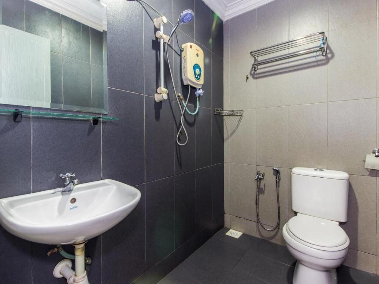 Standard King Room without Window