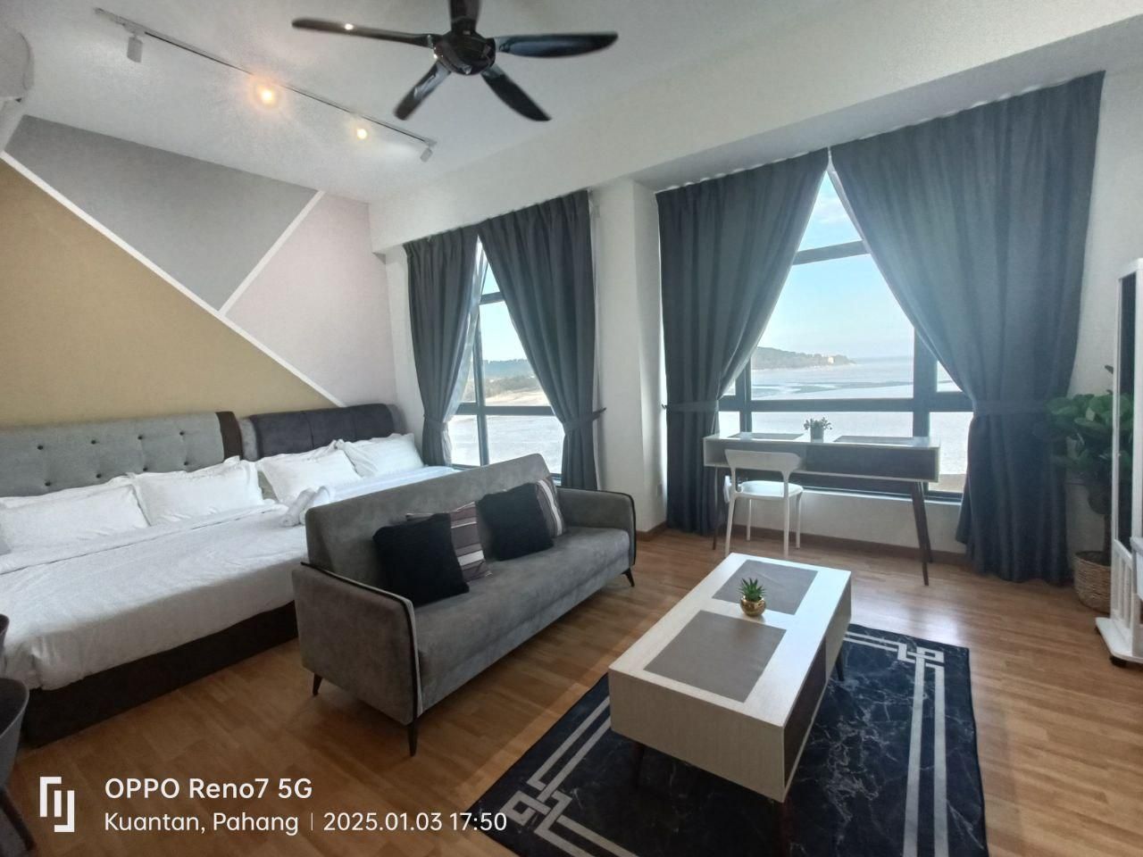 Kuantan Imperium Swiss Bell Seaview by Avenzee Seaview Deluxe Twin