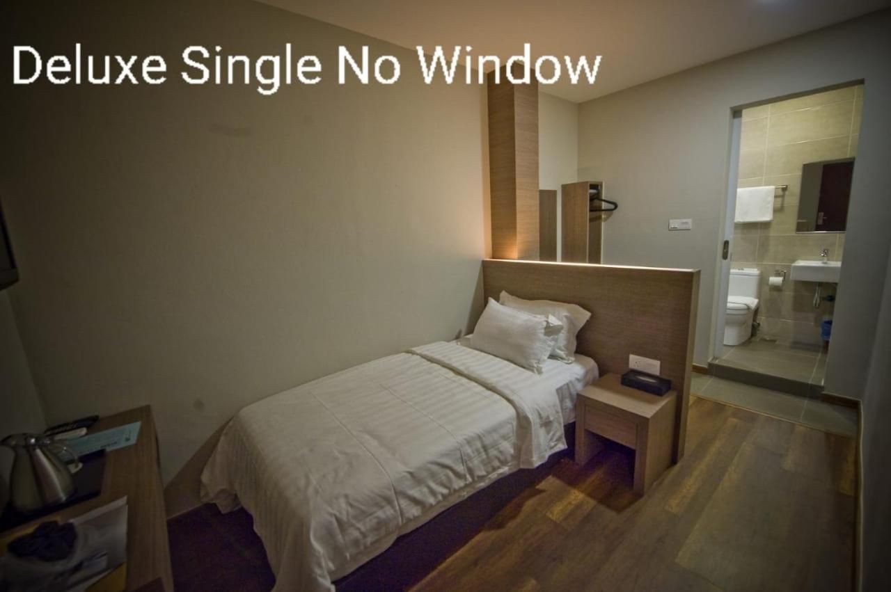 Deluxe Single Room