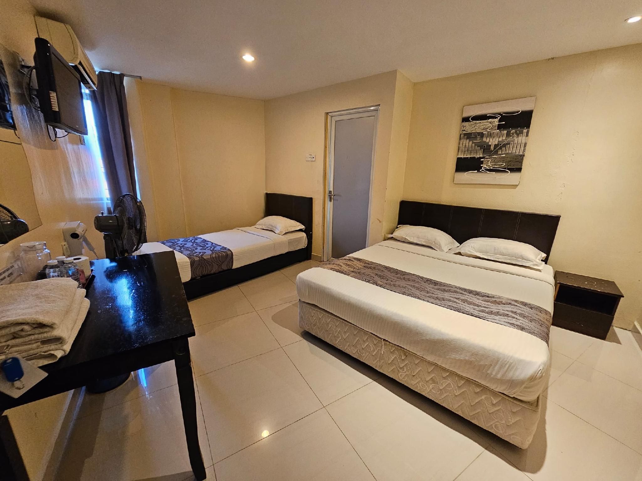 Superior Triple Room