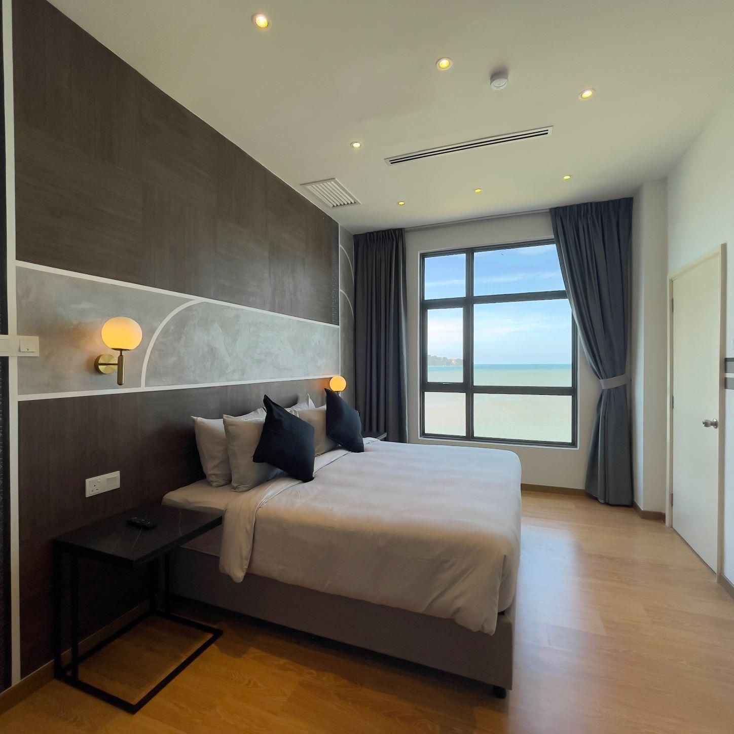 Premier Ocean View Suite 