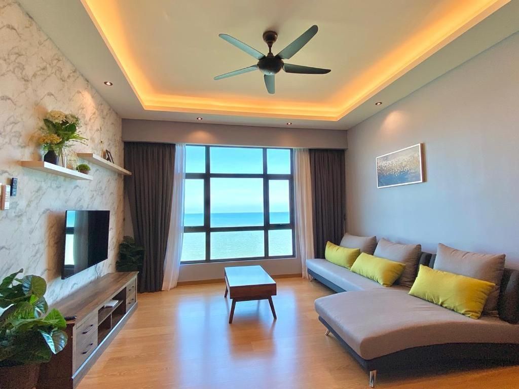 Sea View Apartment