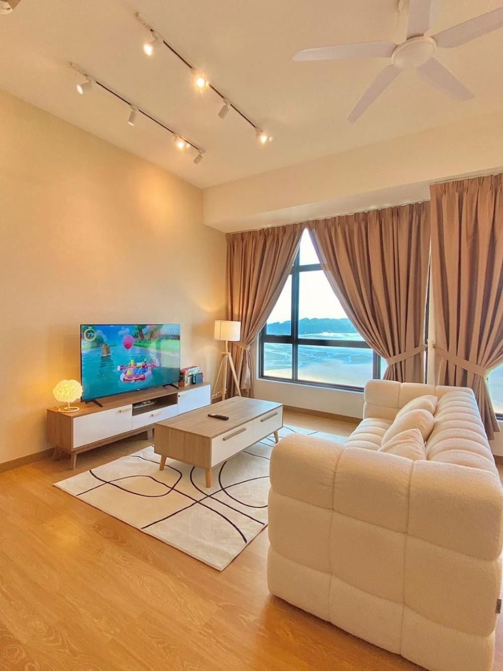 Family Room with Sea View