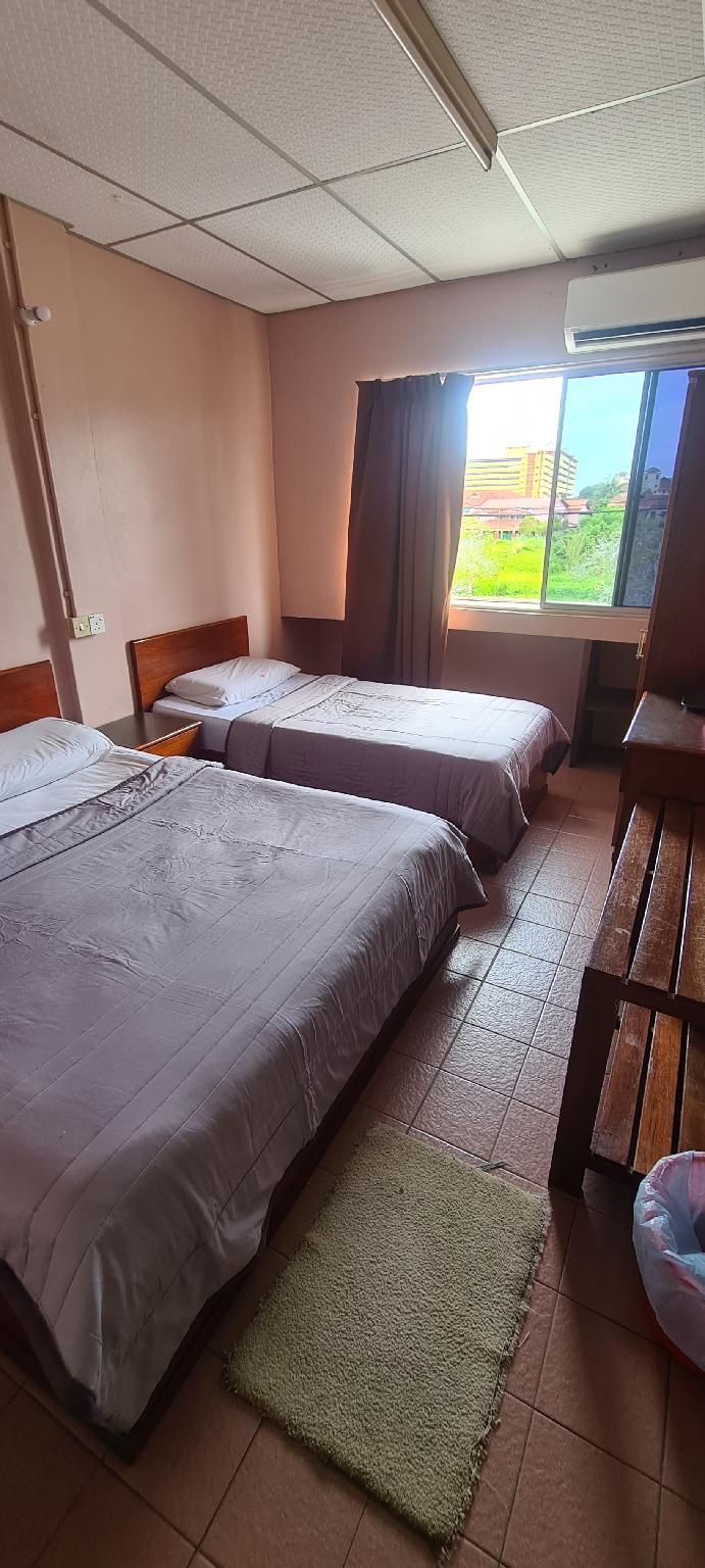 Economy Triple Room