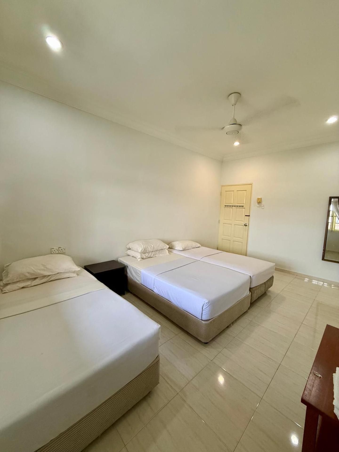 Triple Room with Shared Bathroom