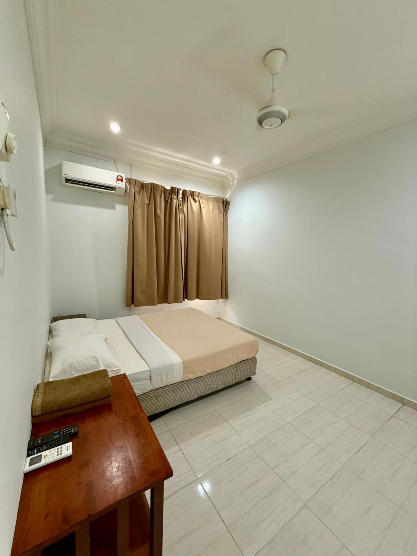 Double Room with Shared Bathroom