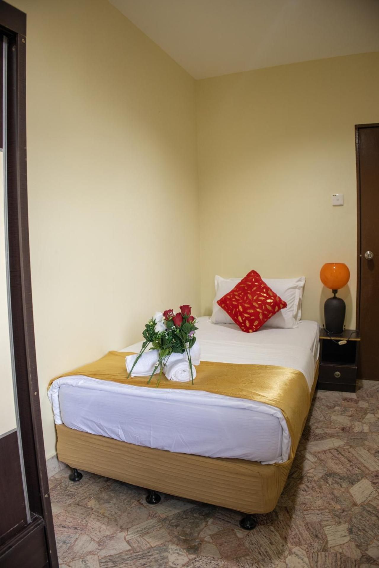 Deluxe Single Room