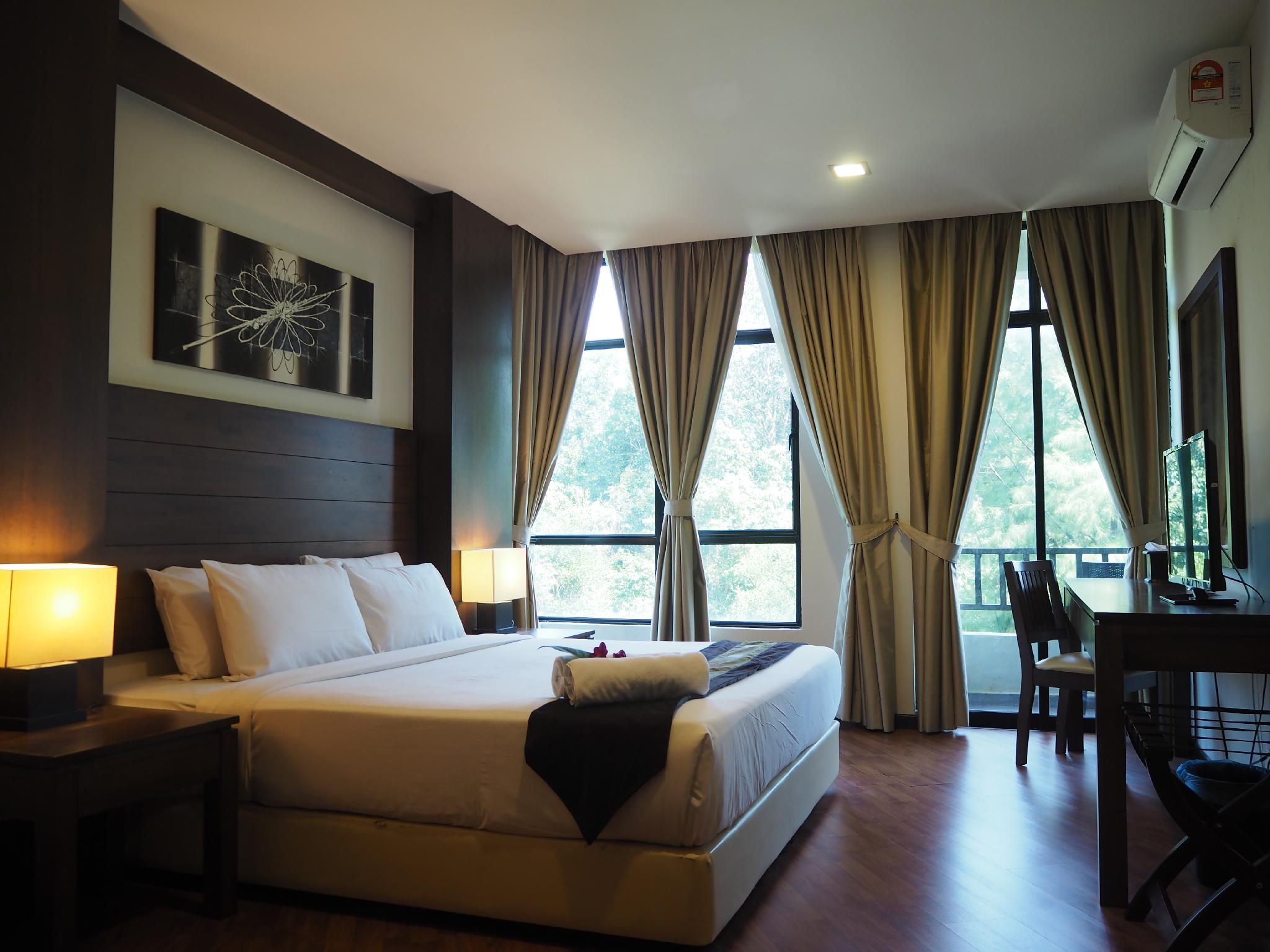 Samsuria by the Beach One Bedroom Apartment - Balcony and Partial Water View