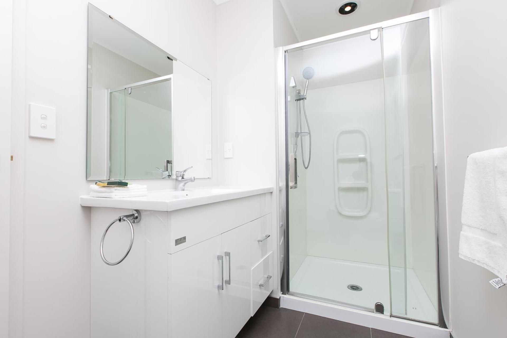 Superior One-Bedroom Apartment