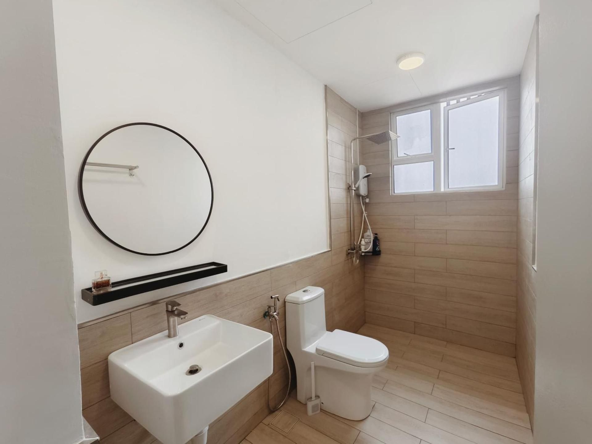 Studio Apartment with Queen Bed