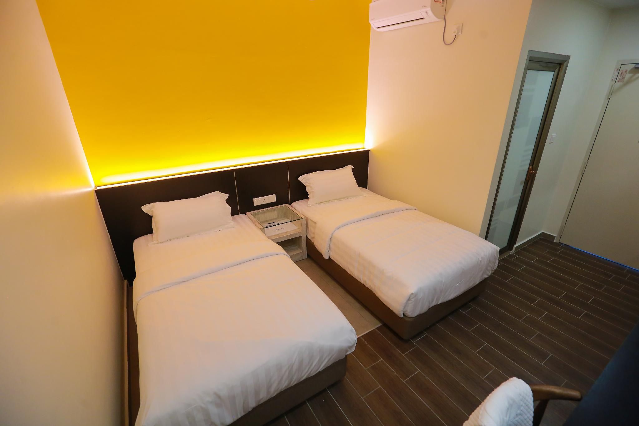 Standard Twin Room without Window