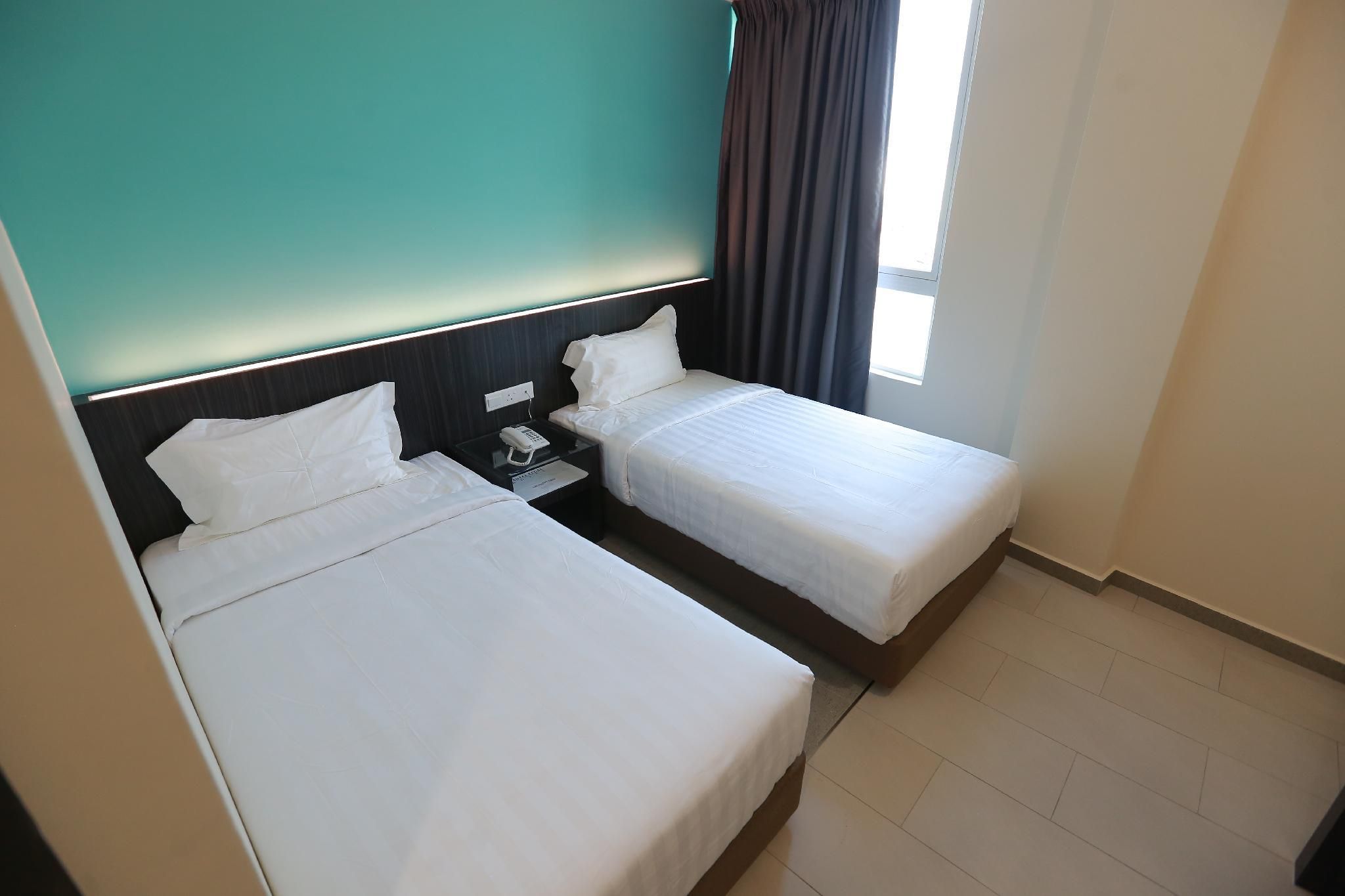 Large Twin Room