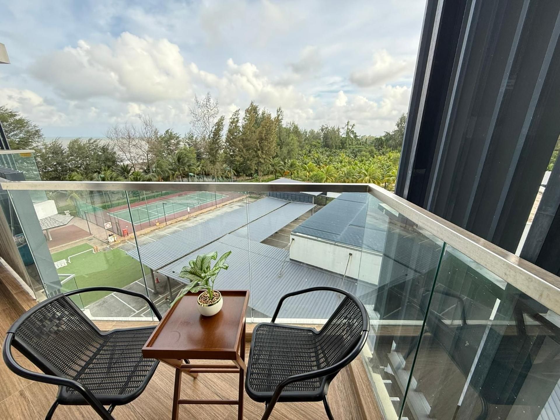 One-Bedroom Apartment