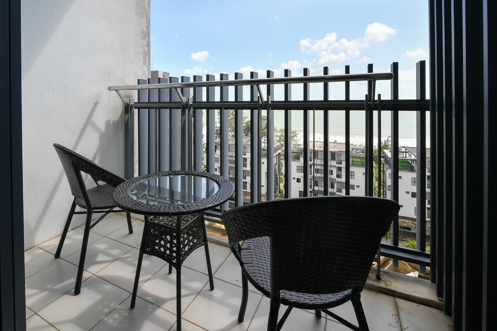 Deluxe Apartment with Balcony - Non-Smoking