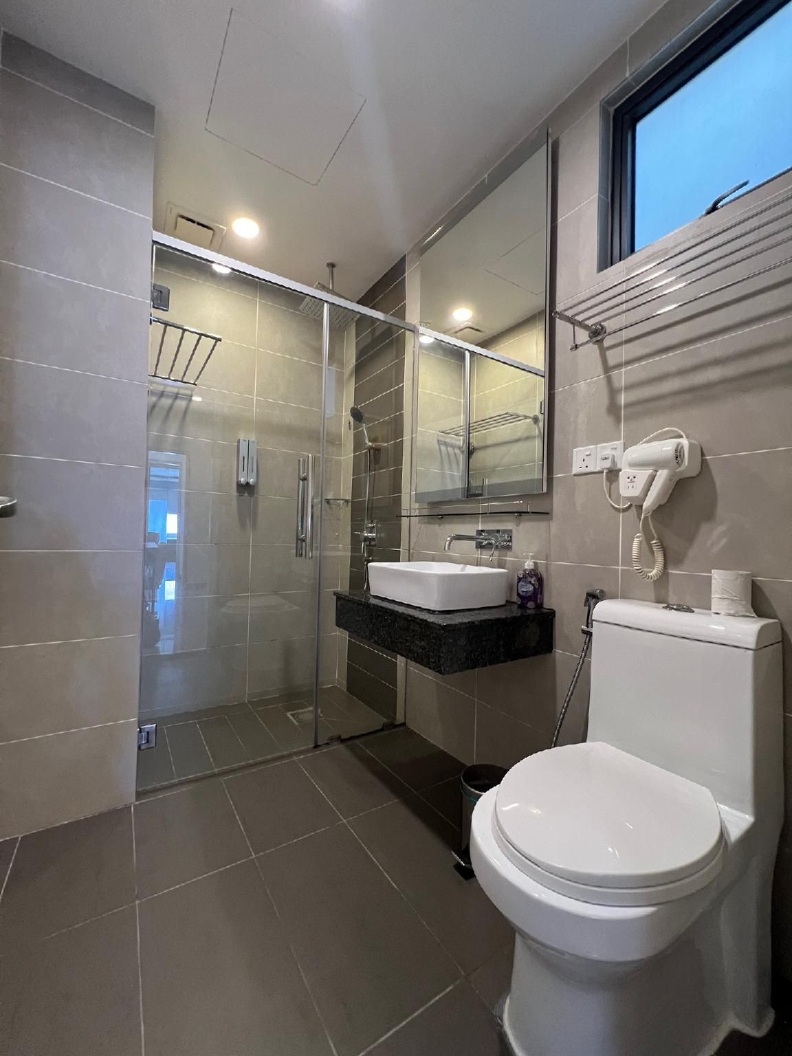 Two-Bedroom Suite with Two Bathrooms