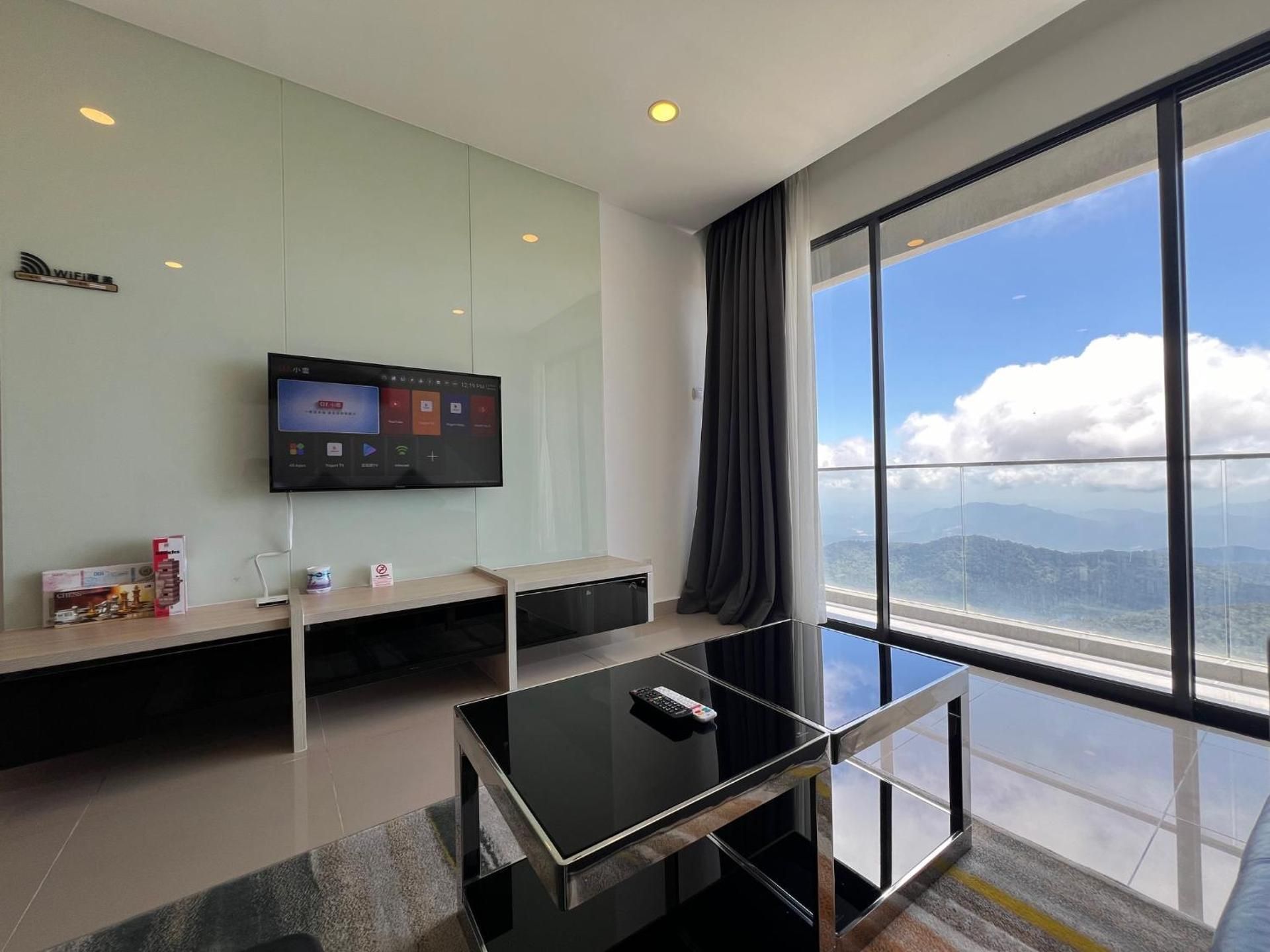 Two-Bedroom Suite with Two Bathrooms