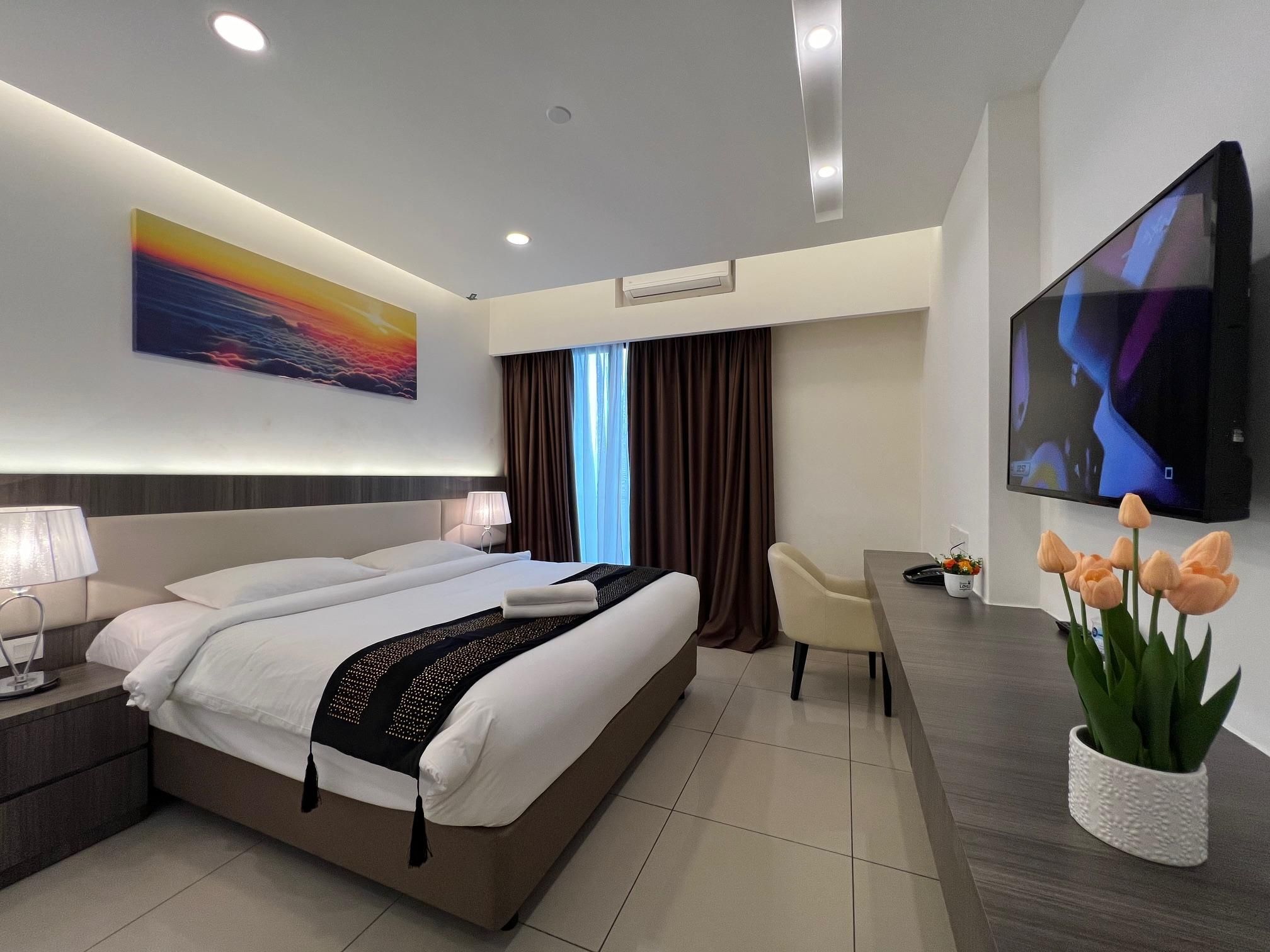 One Bedroom Apartment - Balcony